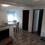 Apartment Anicic Coric Omisalj